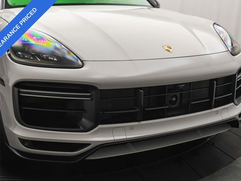 Used 2023 Porsche Cayenne Turbo GT image 26