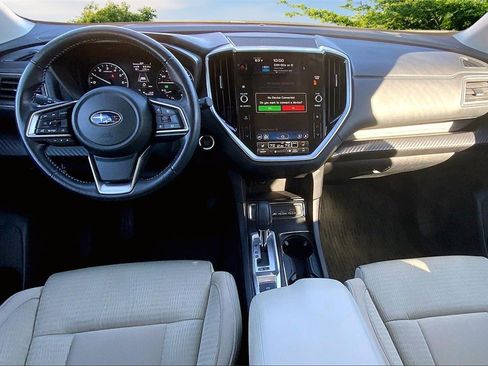 Used 2023 Subaru Ascent Premium w/ Convenience Package image 7