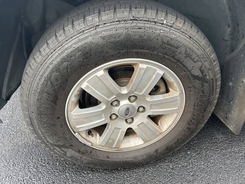 Used 2010 Ford Explorer Sport Trac XLT image 7