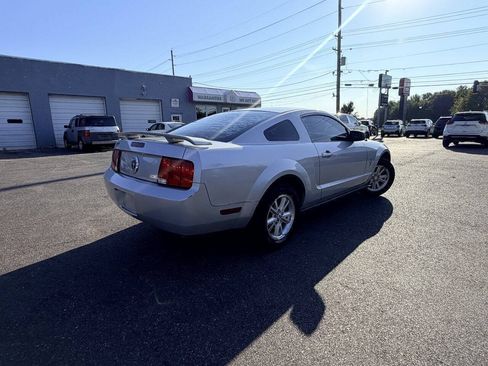 Used 2007 Ford Mustang Coupe RWD image 6