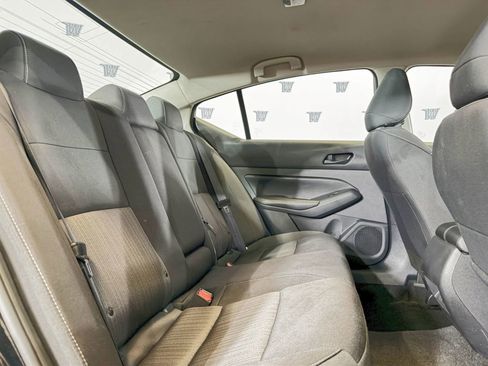 Used 2024 Nissan Altima 2.5 SV FWD image 14