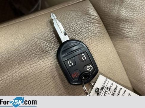 Used 2012 Ford Expedition XLT AWD/4WD image 21