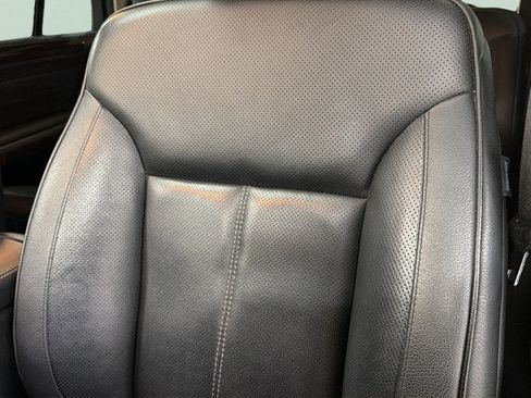 Used 2011 Mercedes-Benz GL 550 4MATIC image 19