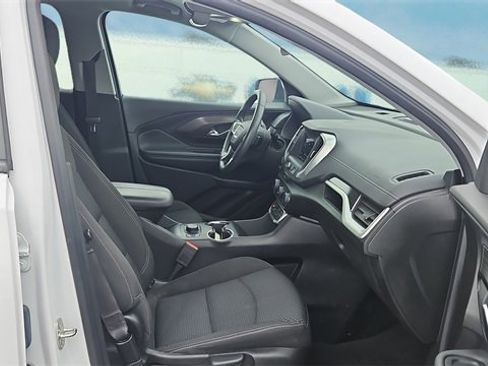 Used 2023 GMC Terrain SLE w/ Driver Convenience Package image 13