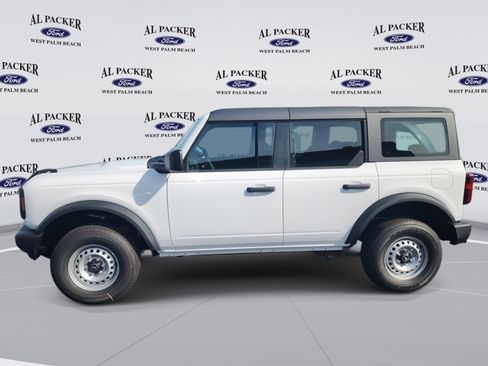 New 2025 Ford Bronco 4-Door image 2