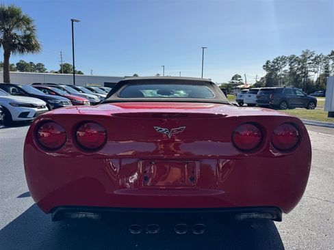 Used 2006 Chevrolet Corvette Convertible w/ Preferred Equipment Group RWD image 14
