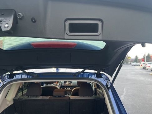 Certified 2023 Nissan Rogue SV image 22