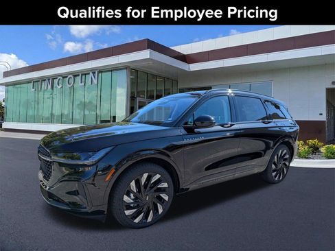 New 2026 Lincoln Nautilus Reserve w/ Jet Appearance Package AWD/4WD image 4