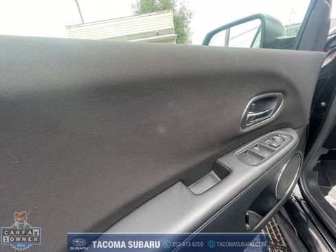 Used 2017 Honda HR-V EX image 11