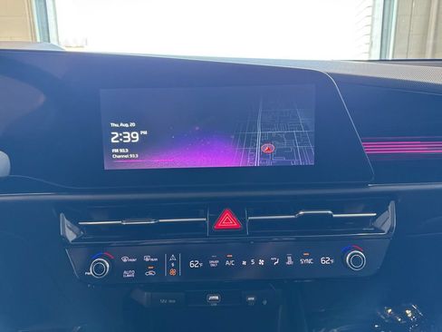 Certified 2023 Kia Niro Wind FWD image 22