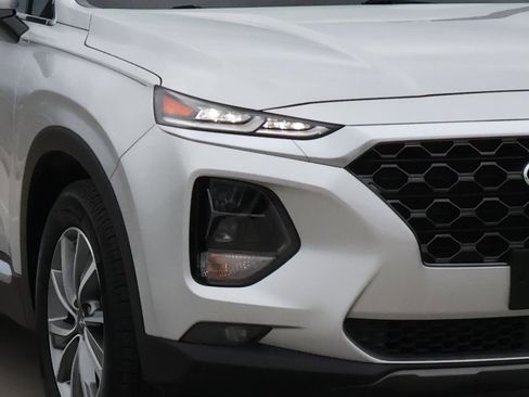 Used 2019 Hyundai Santa Fe Limited image 7