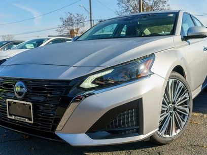 New 2025 Nissan Altima 2.5 SL