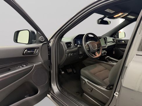 Used 2025 Dodge Durango GT RWD image 10