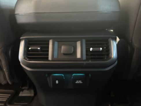 Used 2023 Ford F150 XLT AWD/4WD image 12