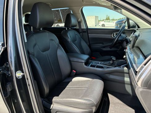 Used 2024 Kia Sorento S AWD/4WD image 39