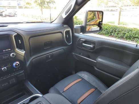 Used 2022 GMC Sierra 2500 AT4 image 50