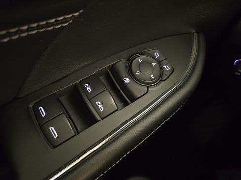 Used 2022 Buick Envision Preferred w/ Sport Touring Package FWD image 24