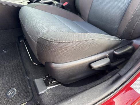 Used 2019 Toyota Corolla LE image 15