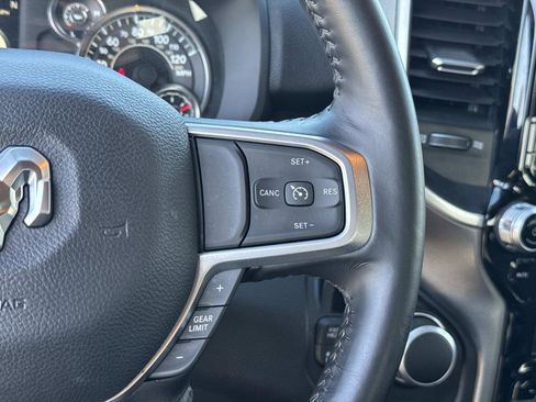 Used 2024 RAM 2500 Big Horn w/ Sport Appearance Package image 29