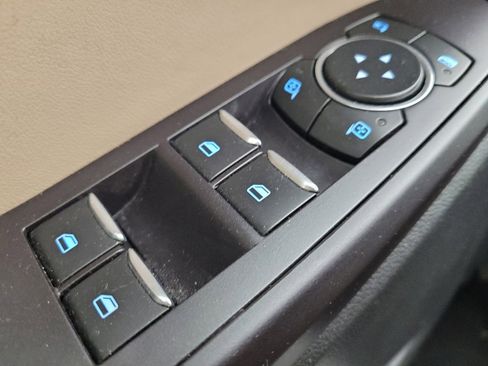 Used 2020 Ford Explorer Limited RWD image 27