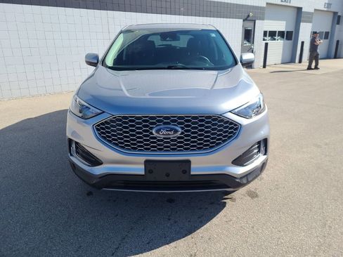 Used 2024 Ford Edge SEL w/ Convenience Package image 8