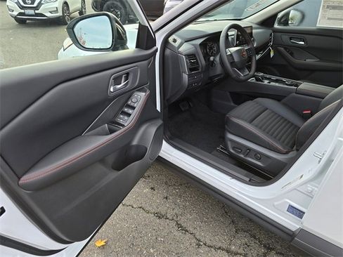 New 2026 Nissan Rogue SV image 16