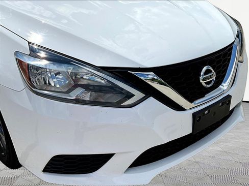 Used 2018 Nissan Sentra S w/ S Midnight Style Package FWD image 32