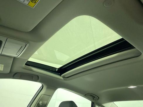 Used 2025 Honda Accord Touring image 18