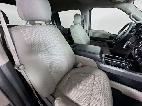 Used 2016 Ford F150 XLT RWD image 32