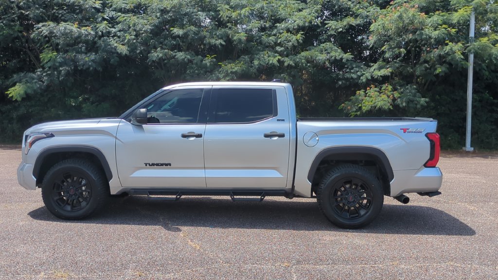 Used 2023 Toyota Tundra SR5 AWD/4WD image 8