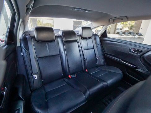 Used 2017 Toyota Avalon Touring image 33
