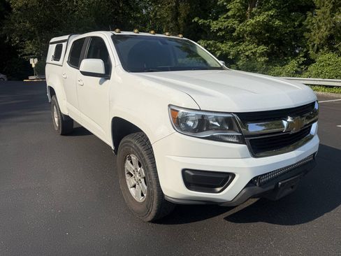 Used 2020 Chevrolet Colorado W/T w/ WT Convenience Package AWD/4WD image 19