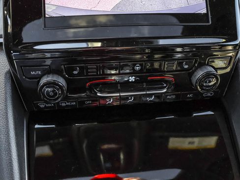 New 2025 Jeep Grand Cherokee Altitude image 19