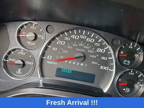 Used 2024 GMC Savana 2500 w/ Driver Convenience Package image 14