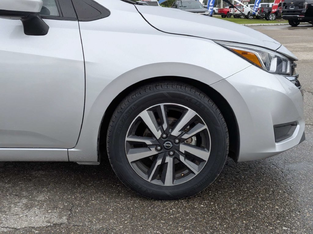Used 2024 Nissan Versa SV FWD image 11