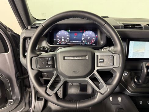 Used 2024 Land Rover Defender 110 X-Dynamic SE AWD/4WD image 27