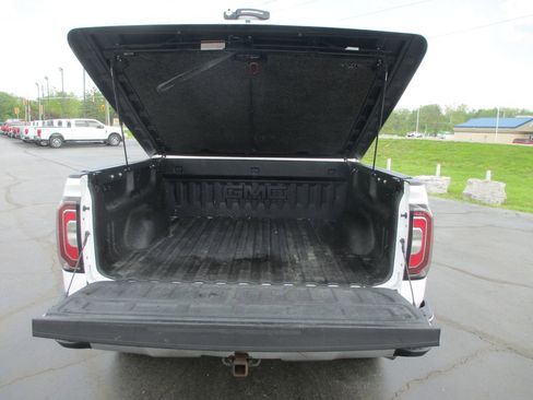 Used 2018 GMC Sierra 1500 SLT AWD/4WD image 11