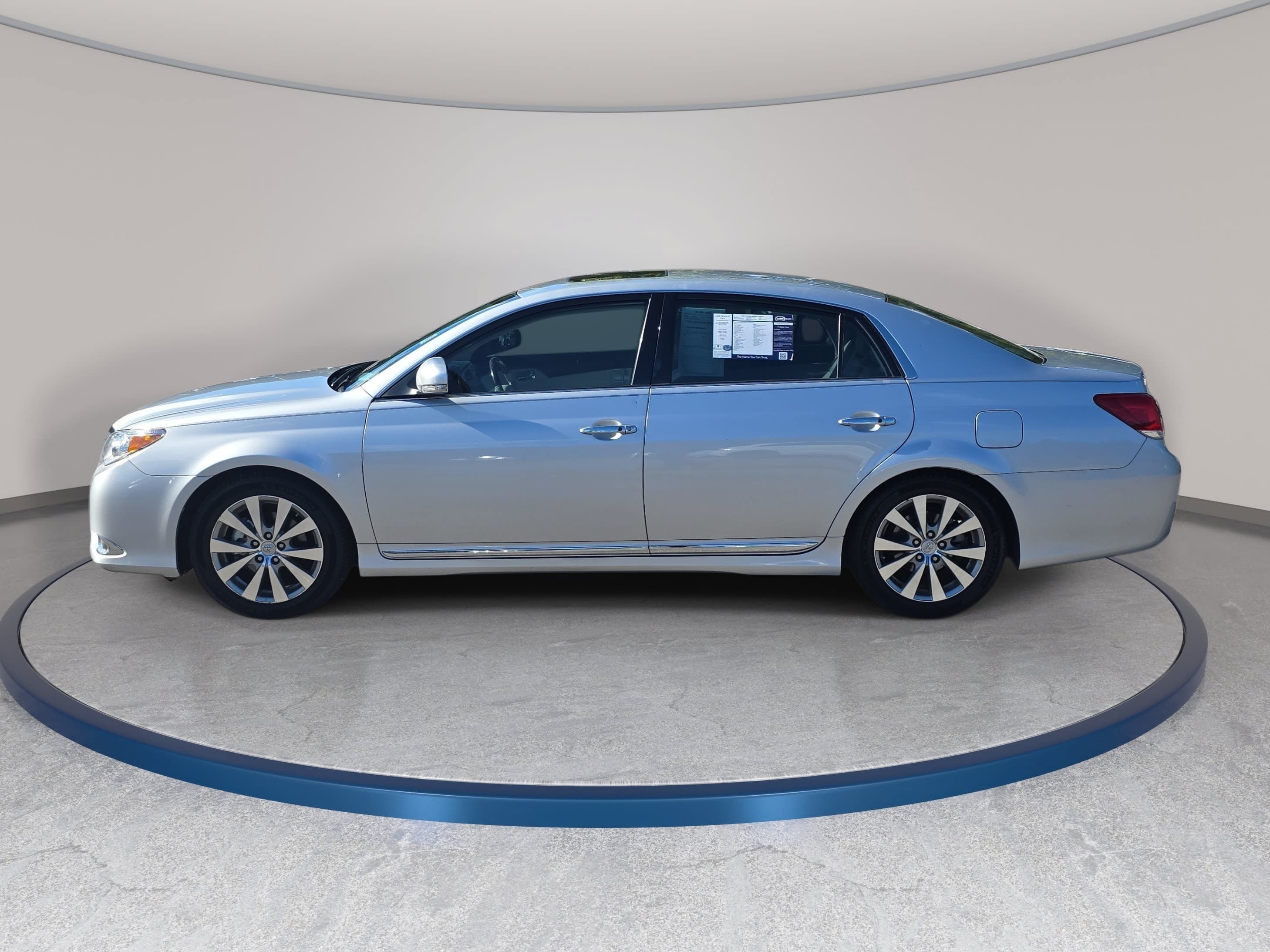 Used 2012 Toyota Avalon Limited FWD image 8