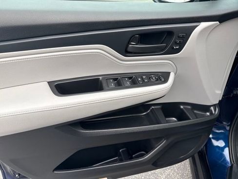 Used 2024 Honda Odyssey EX-L image 9