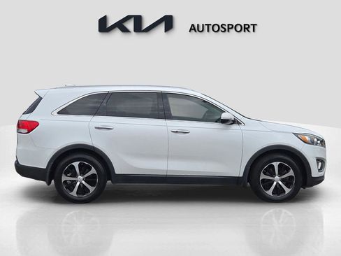 Certified 2018 Kia Sorento EX image 7