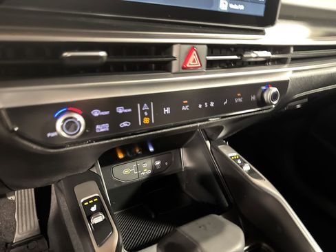 New 2026 Kia Sorento EX image 24