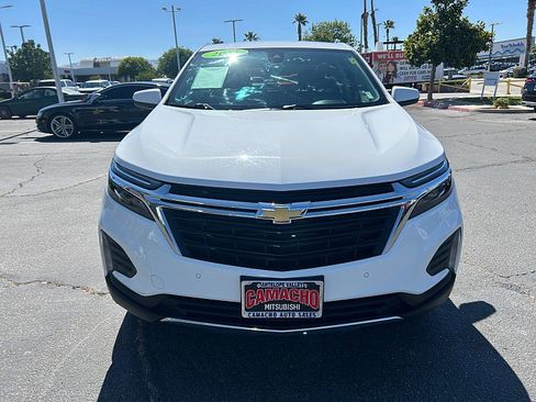 Used 2024 Chevrolet Equinox LT AWD/4WD image 2