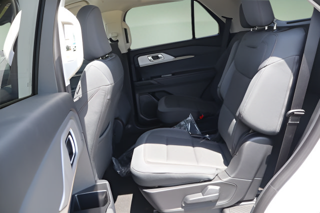 New 2026 Ford Explorer Active AWD/4WD image 21