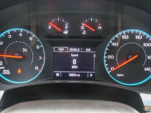 Used 2021 Chevrolet Traverse LS FWD image 29