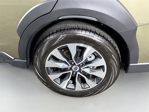 Certified 2025 Subaru Outback Limited XT image 39