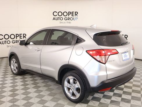 Used 2016 Honda HR-V LX image 19