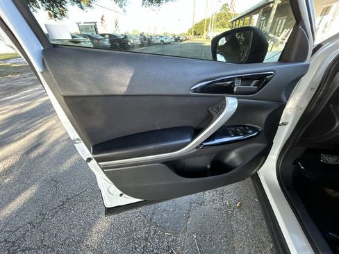 Used 2022 Mitsubishi Eclipse Cross LE image 12