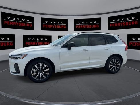 Used 2025 Volvo XC60 B5 Core w/ Climate Package AWD/4WD image 4