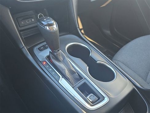 Certified 2020 Chevrolet Equinox LT image 16