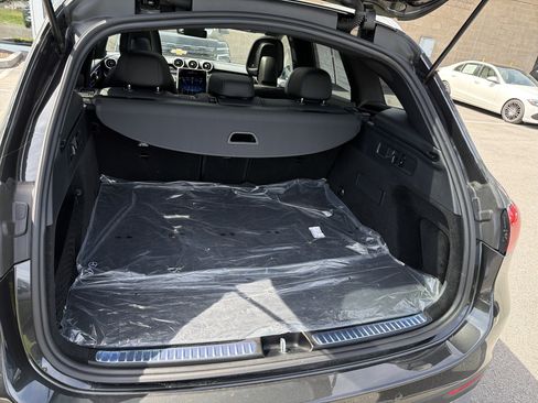 Used 2026 Mercedes-Benz GLC 300 4MATIC image 25